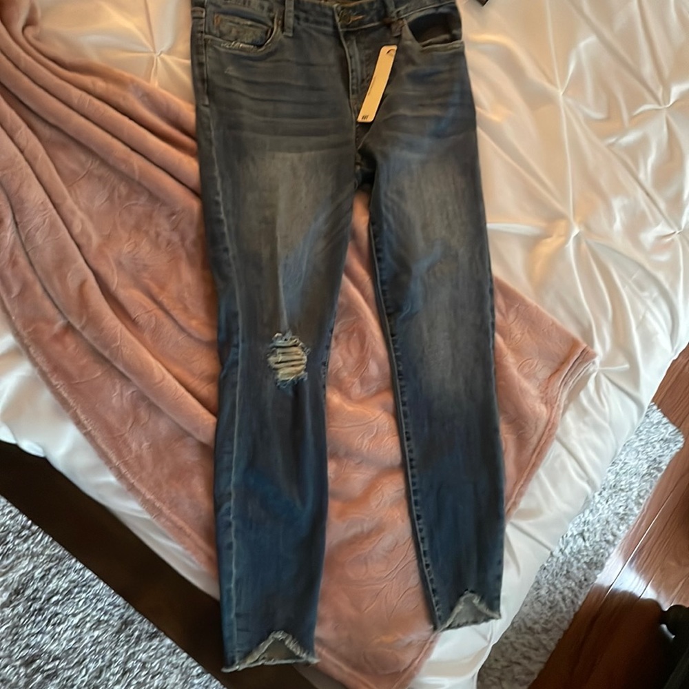 🔥KUT from the Kloth🔥 Designer Jeans- size 6